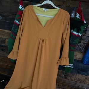 Woman’s mustard casual dress